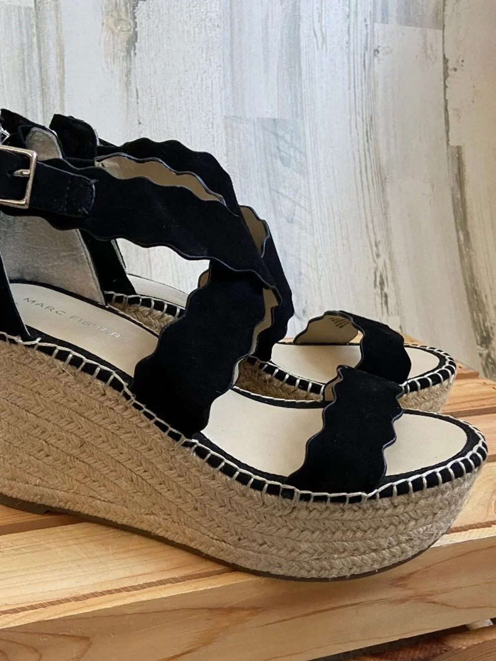 Marc Fisher Women's Size 8.5 Calita Platform Espadrille Heels Black Sandals